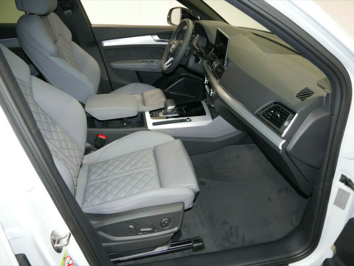 AUDI SQ5 Sportback | předváděcí auto | max výbava | černá metalíza | super cena | online prodej | online nákup | autoibuy.com